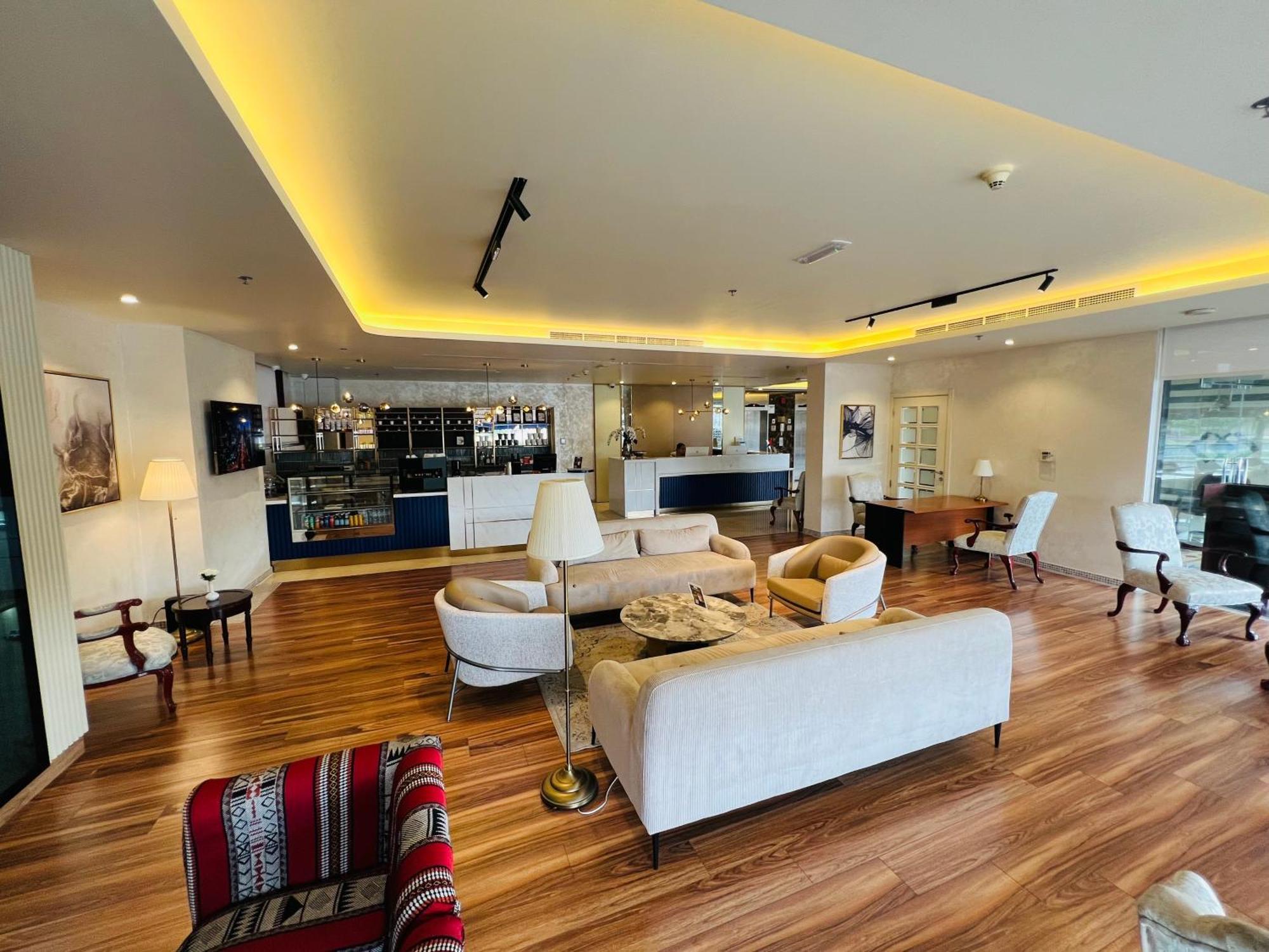 Baity Hotel Apartments Dubai Exterior photo